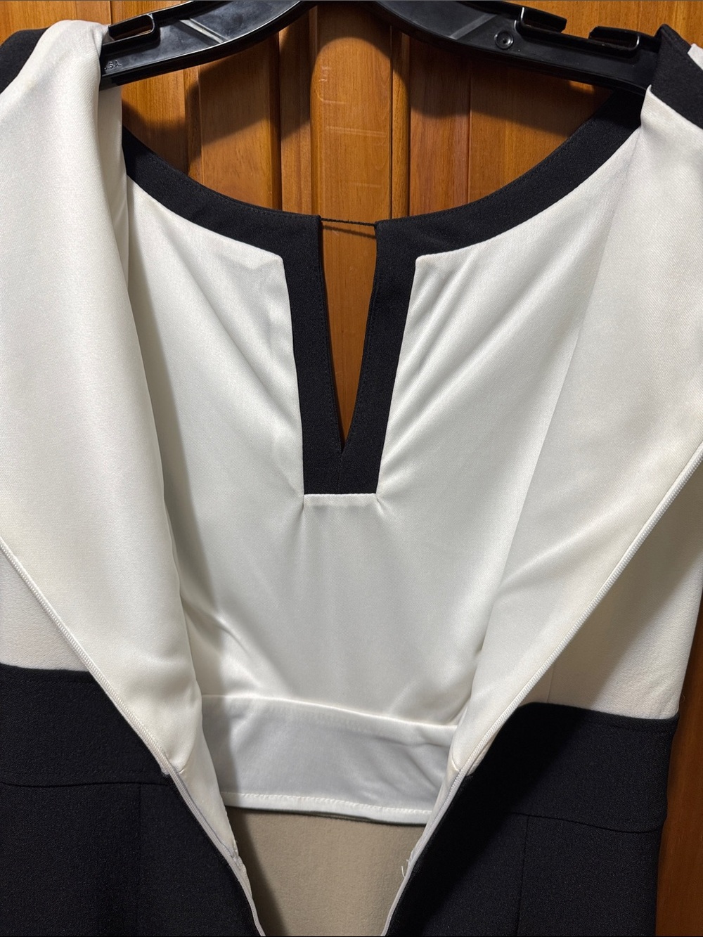 Sandra Darren Black, White & Beige Colorblock Dress - Picture 4 of 7